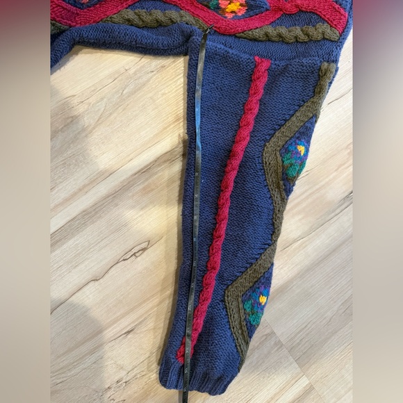 Vintage 1980s JL Plum Women's Vibrant Knit Cardigan large - Picture 7 of 9